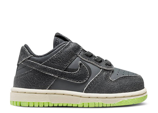 NIKE DUNK LOW SE (TDE) 'HALLOWEEN'