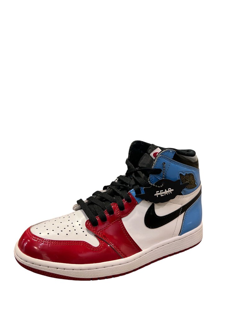 **USED** AIR JORDAN 1 RETRO HIGH OG FEARLESS (NO BOX)