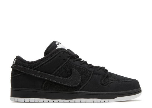 NIKE SB DUNK LOW PRO QS 'GNARHUNTERS'