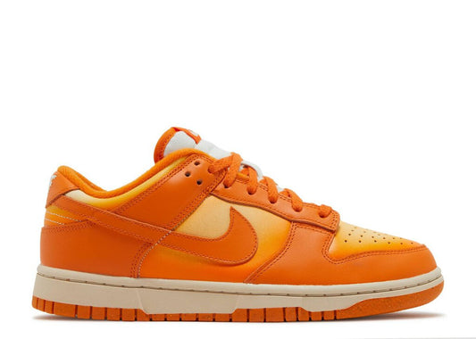 W NIKE DUNK LOW 'MAGMA ORANGE'