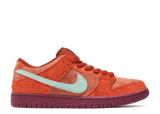 NIKE SB DUNK LOW PRM ' MYSTIC RED'